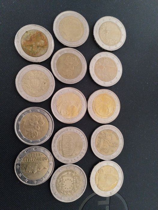 2 €  comemorativas e comuns paises diversos circuladas