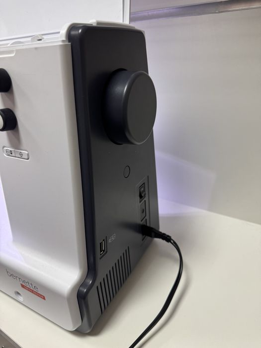 Вишивальна машина bernina Bernette b70 Deco