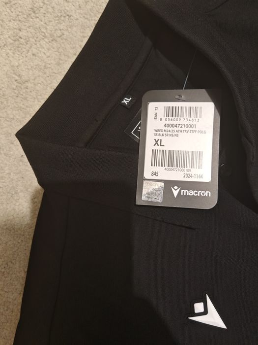 Polo preto Wrexham FC tam. L / XL