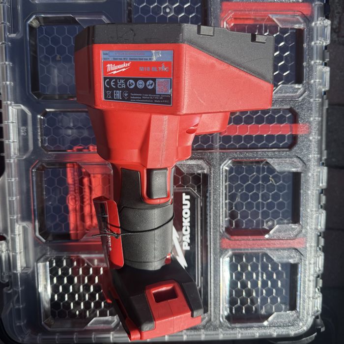 Obcinak do pretów Milwaukee M18 BLTRC