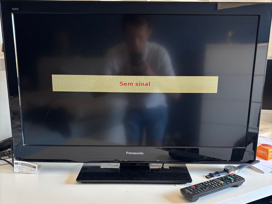 Vendo Panasonic TX-L32C3E como nova