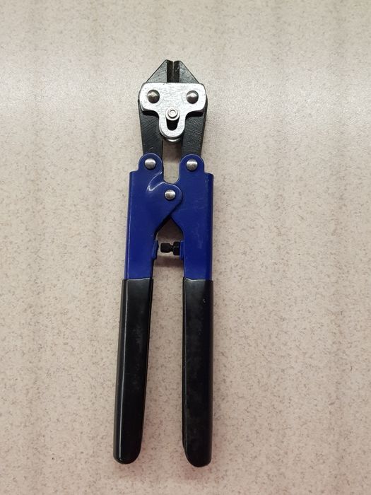 Штифторіз     для перерізання прутів