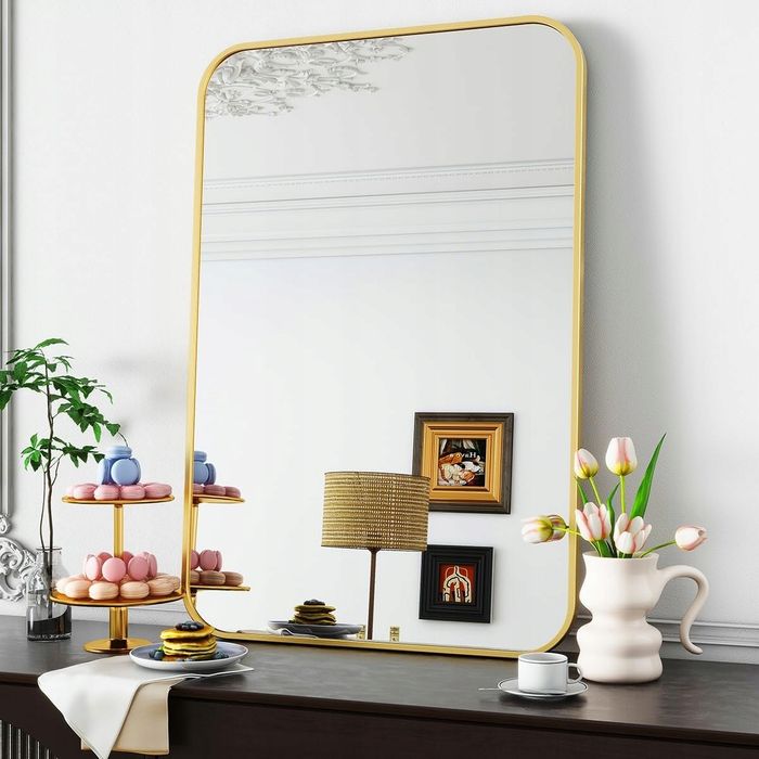 Luksusowe Złote lustro ścienne  do każdego wnętrza  66cm x 96 cm