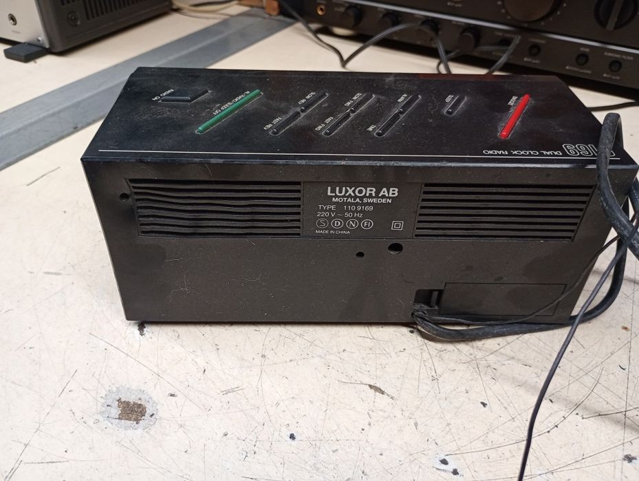 Radio budzik luxor 9169