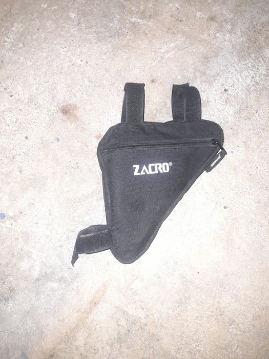 Bolsa preta para quadro.