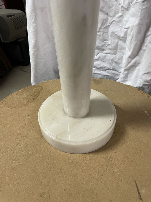 Mesa de Apoio em Marmore