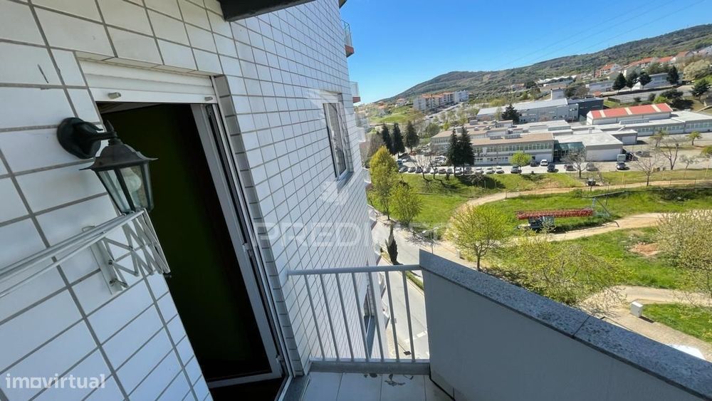 Apartamento T3 Macedo Cavaleirtos
