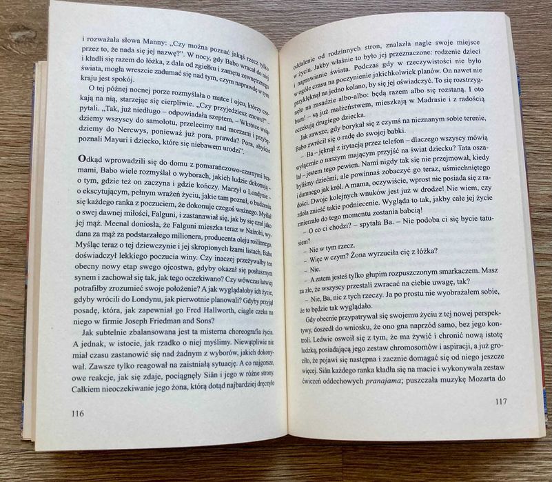 Poszukiwacze szczęścia-Doshi Tishani. Romans