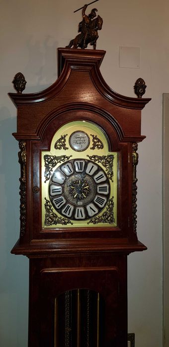 Relógio de Pé Alto-Tempus Fugit