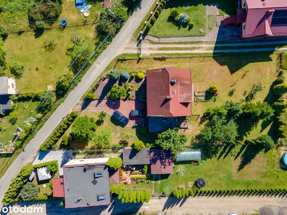 REZERWACJA Dom dla rodziny, 2 garaże, piękny ogród. Bez prowizji