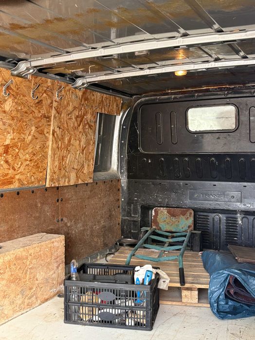 Alugo Carinha - Ford Transit Van