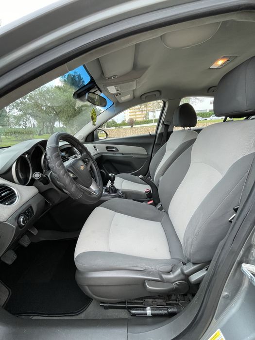 Chevrolet Cruze 1.6 - 2010