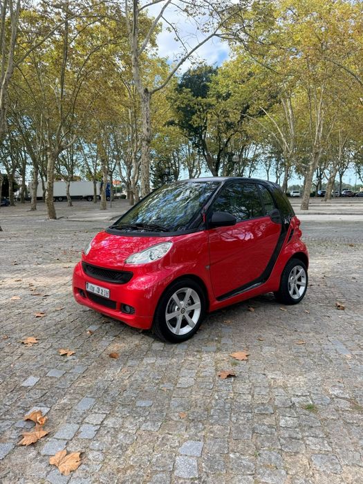 Smart Fortwo 1.0 MHD Automático | 2009 | Pele | CarPlay | Teto Panorâmico — photo 2