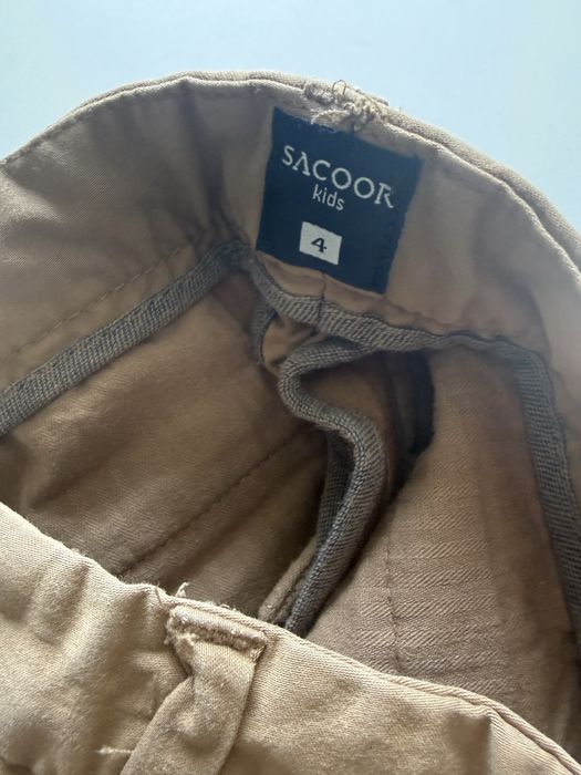 Roupa menino dos 3 aos 5 anos, em muito bom estado