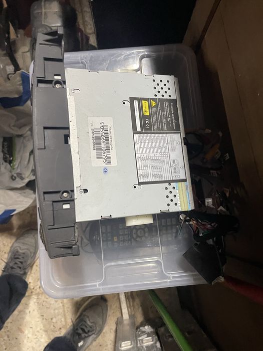 Vendo autoradio como novo compativel com mercedes