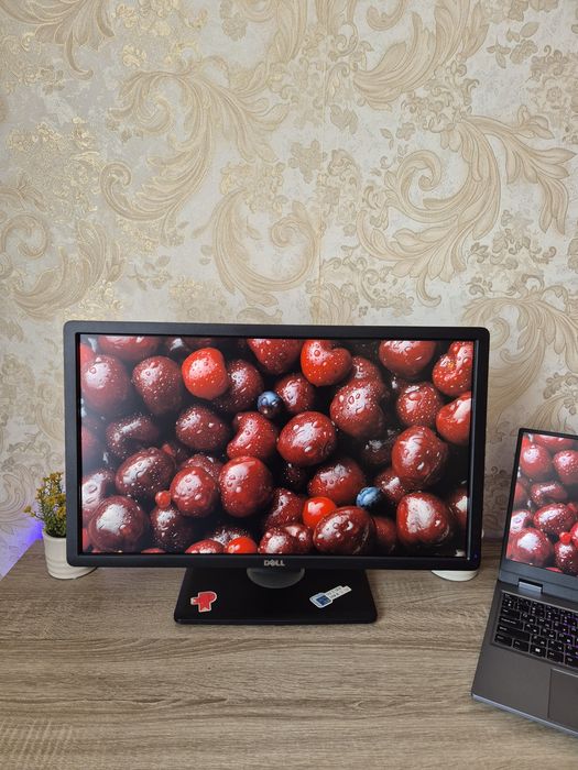 Монитор Dell U2312HMt