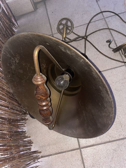 Antyczna lampa mosiężna
