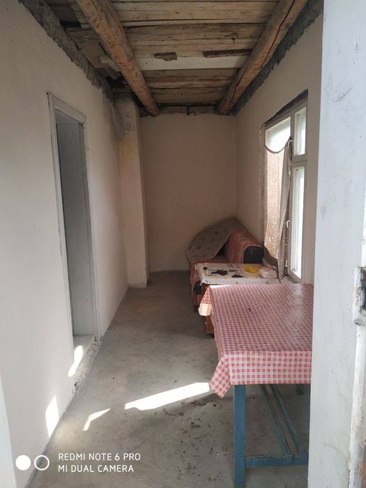 Продам дачу.Ужгородський район недалеко від  жд.зупинки Дачна