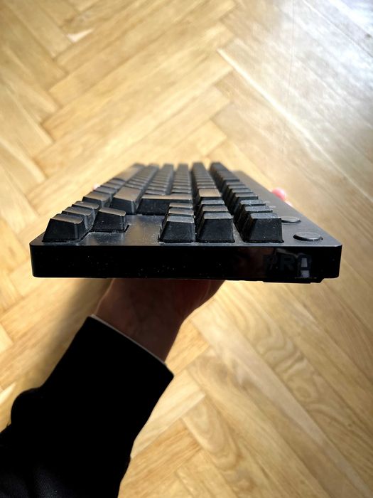 Клавіатура Logitech G Pro (провідна)