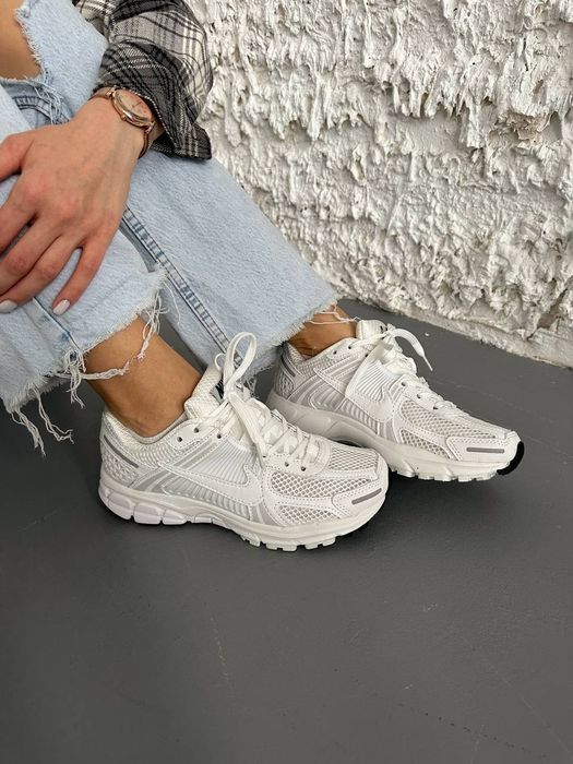 Nike Zoom Vomero 5 White жіночі кросівки найк вомеро 5 сітка