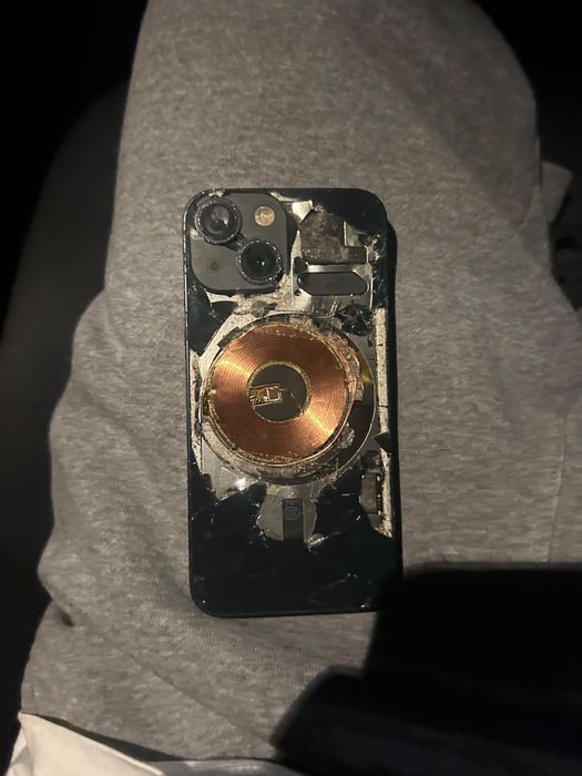 Iphone 13 mini.
