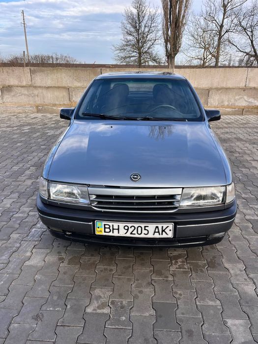 Опель Вектра 2,0 бензин.