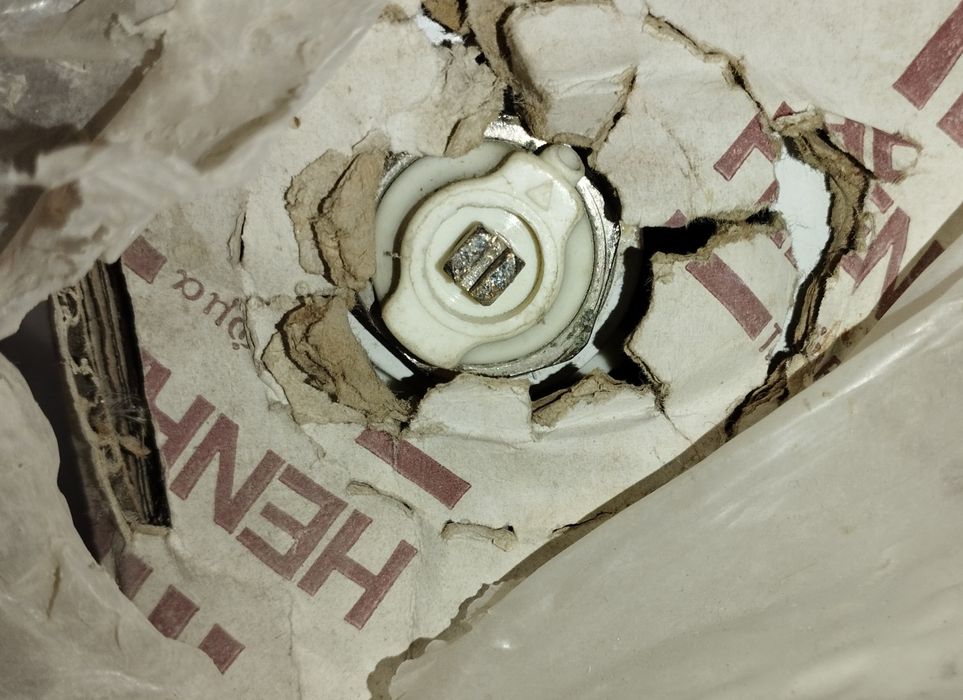 Стальной радиатор отопления Henrad.