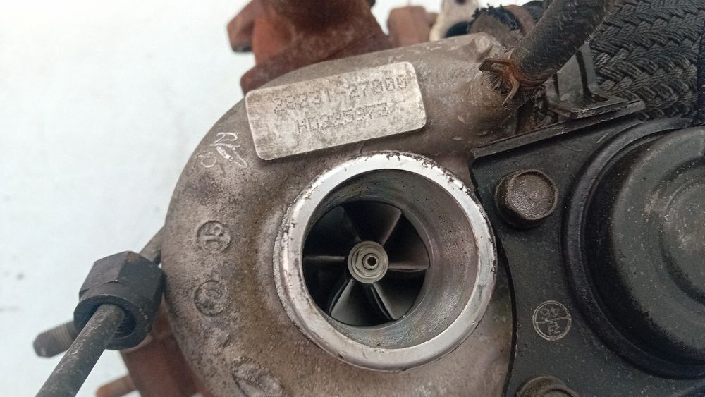 Turbo / compressor KIA Carens II (FJ)