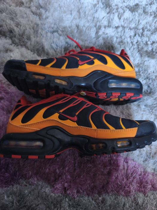 Buty Nike Air Max Plus TN czerwono czarne