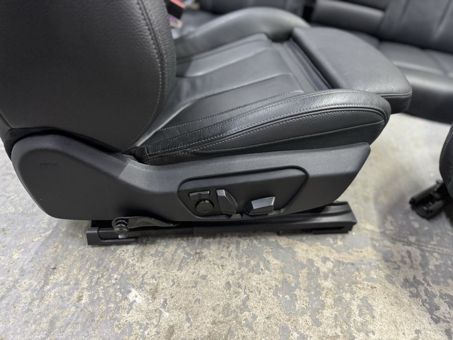 Салон спорт Сиденья Сидушки БМВ Ф44 Gran coupe Полуковш Recaro сидіння