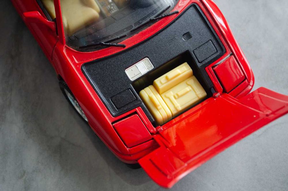 Модель 1:18 Ferrari 348 Tb 1989 by Mira Зроблено в Іспанії