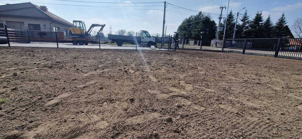 Usługi minikoparką 2.7t / Mini Koparka / Usługi
