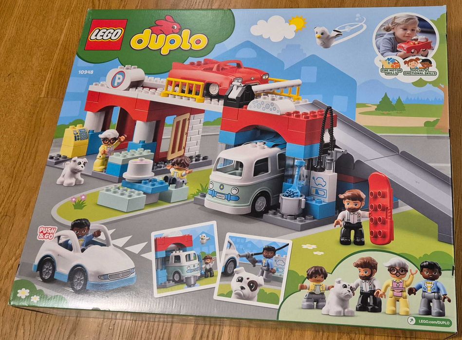 LEGO 10948 Duplo - Parking piętrowy i myjnia samochodowa + GRATIS