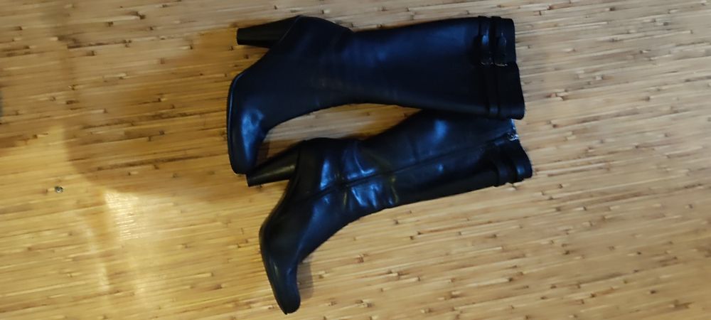 Сапожки  фирмы ессо