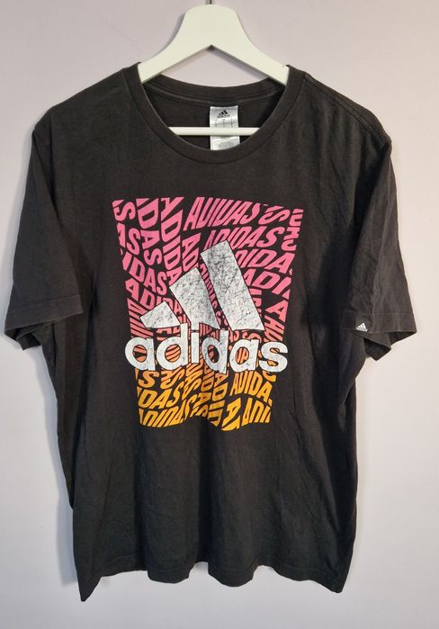 Czarny t-shirt adidas z dużym logo, eur L