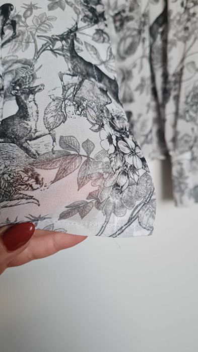 Wzorzysta bluzka z falbanką Mohito XS( z metki XXS)