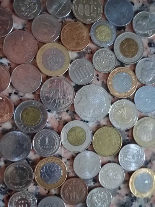 200 de 50 países diferentes