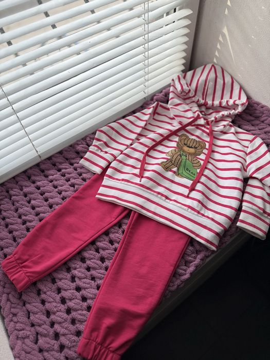 Костюм для дівчинки