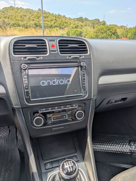 VW Golf Variant 2011 – Muito bem equipada, estimada e com extras que fazem a diferença