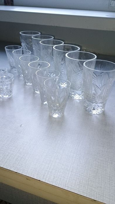 Продаю хрустальные стаканы и рюмочки