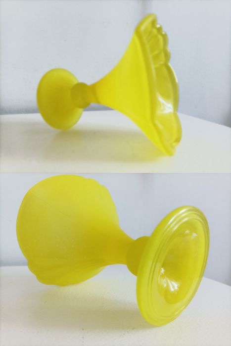 Pucharki Stare Szkło