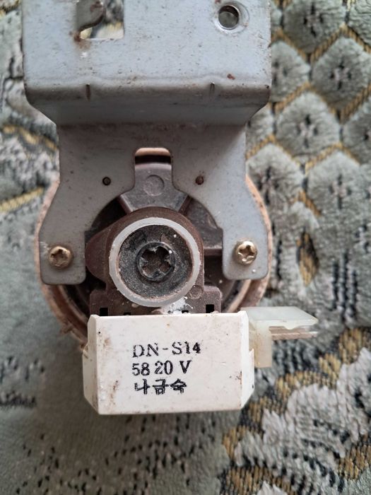 Прессостат (датчик давления) для стиральной машины