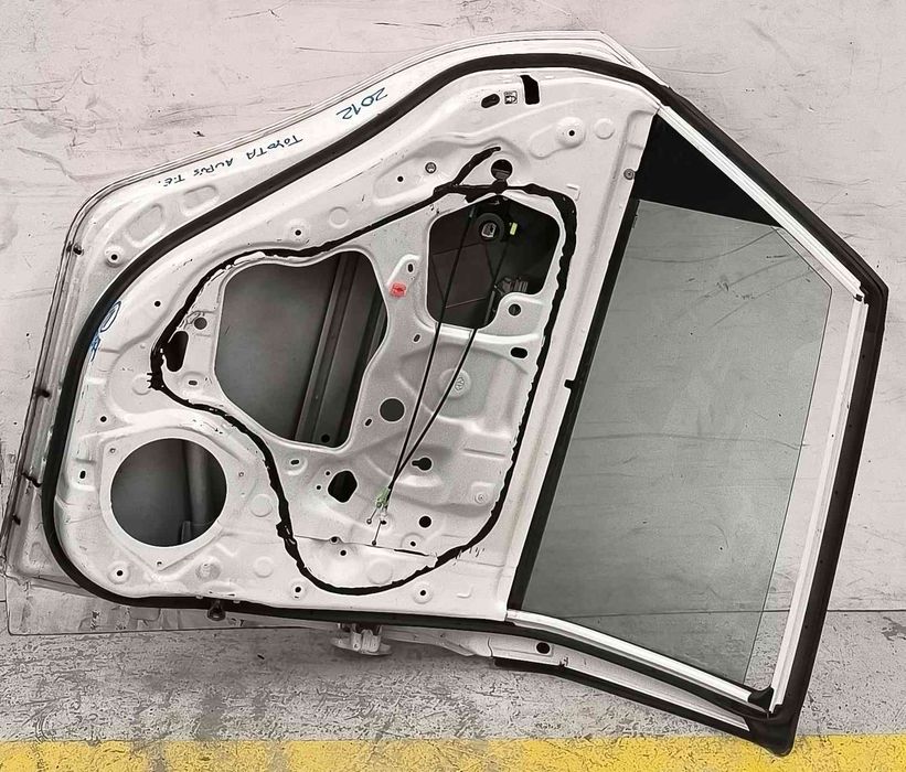 Porta Trás Esquerda - TOYOTA AURIS