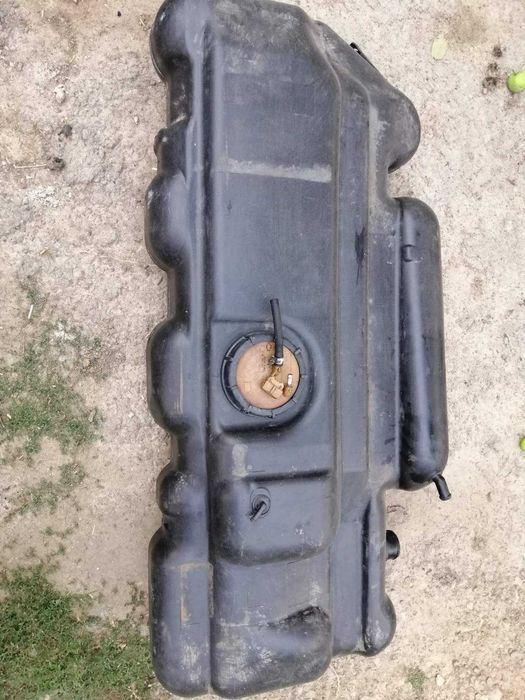 Бак Merсedes - Benz