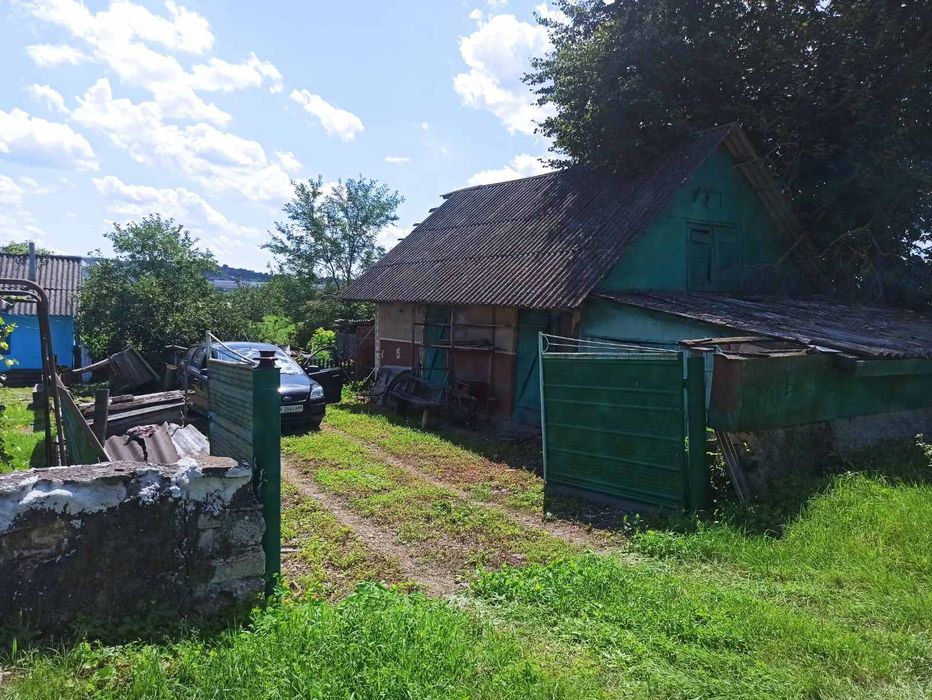 Продається затишний житловий будинок