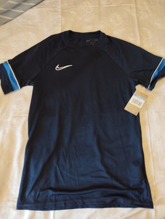 футболка чоловіча Nike Dri-FIT розмір m