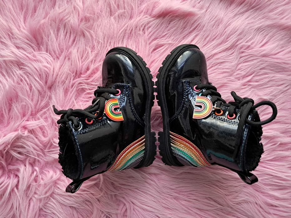 Buty z tęczą Next 25