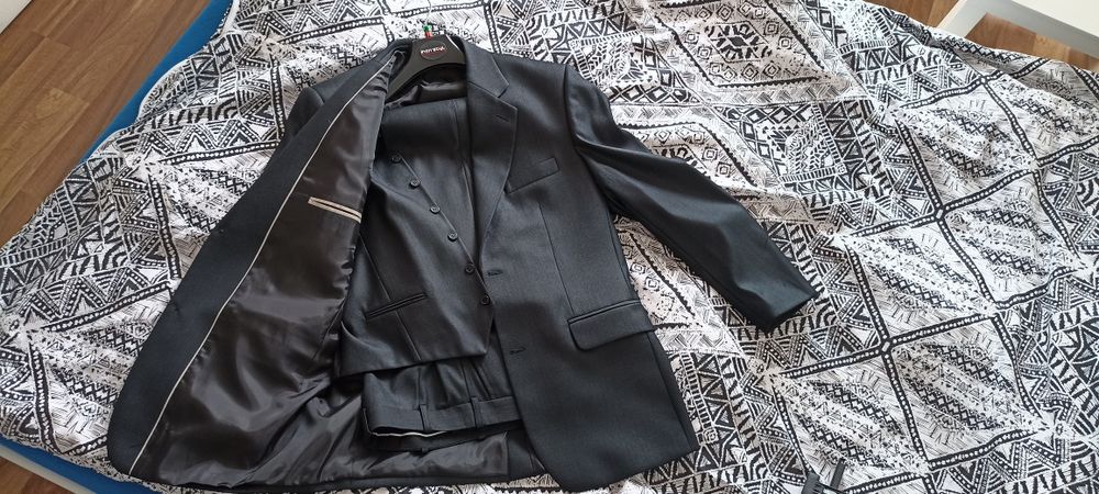 Komplet szary garnitur