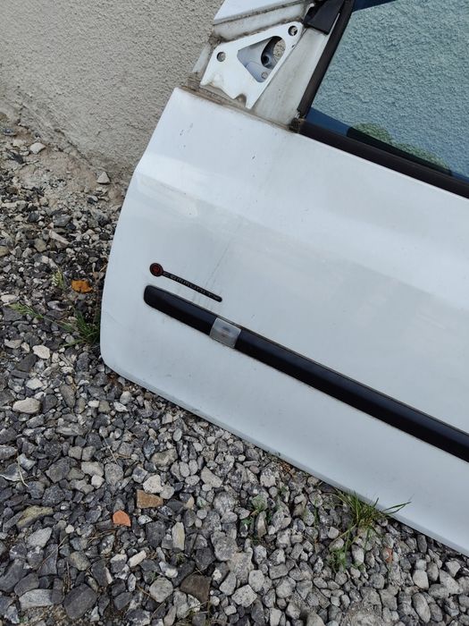 Drzwi lewe przód renault Clio 3d 2007 r