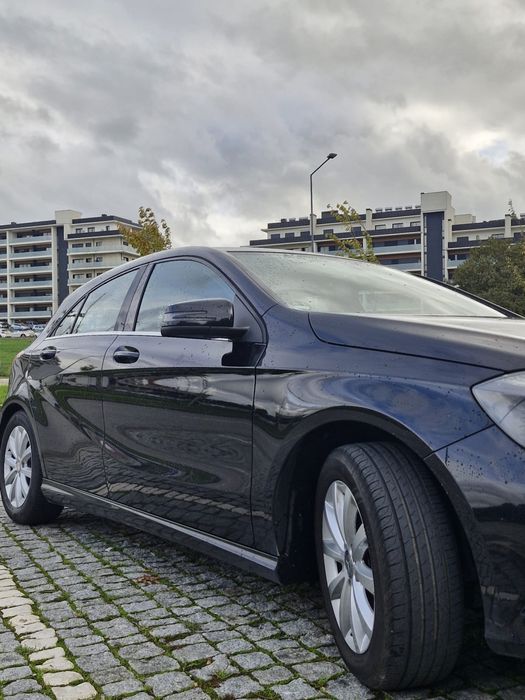 Mercedes a180 urban com Garantia
